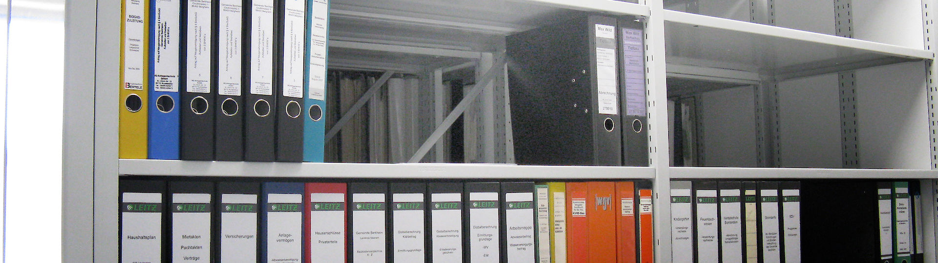 Akten im Archiv des Rathauses Berkheim